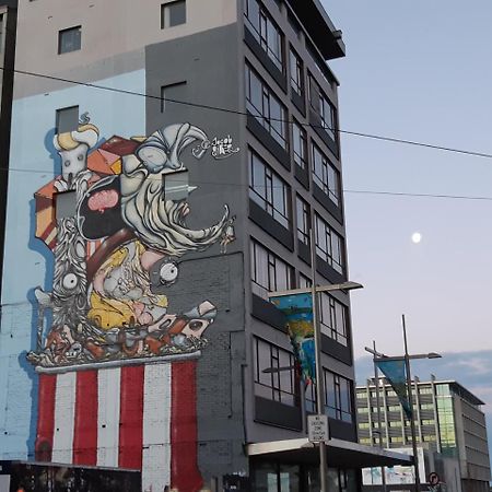 Chester St Backpackers Christchurch Exterior photo