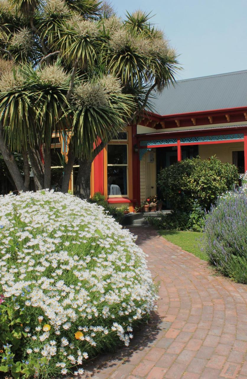 Chester St Backpackers Christchurch Exterior photo